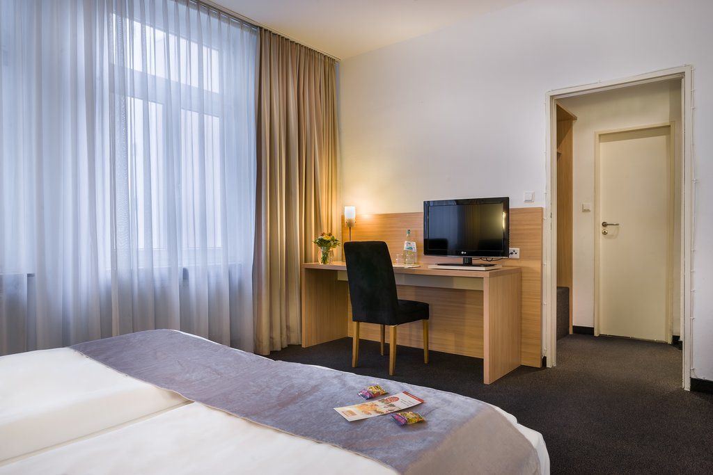Novum Hotel Continental Frankfurt Frankfurt am Main Exterior foto